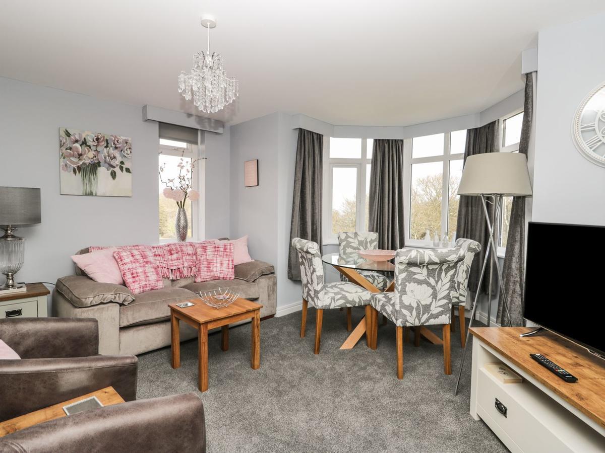Manor Heath Apartment 4 สการ์โบโรห์ ภายนอก รูปภาพ