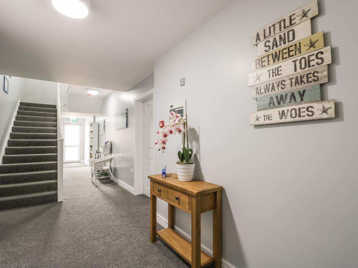 Manor Heath Apartment 4 สการ์โบโรห์ ภายนอก รูปภาพ